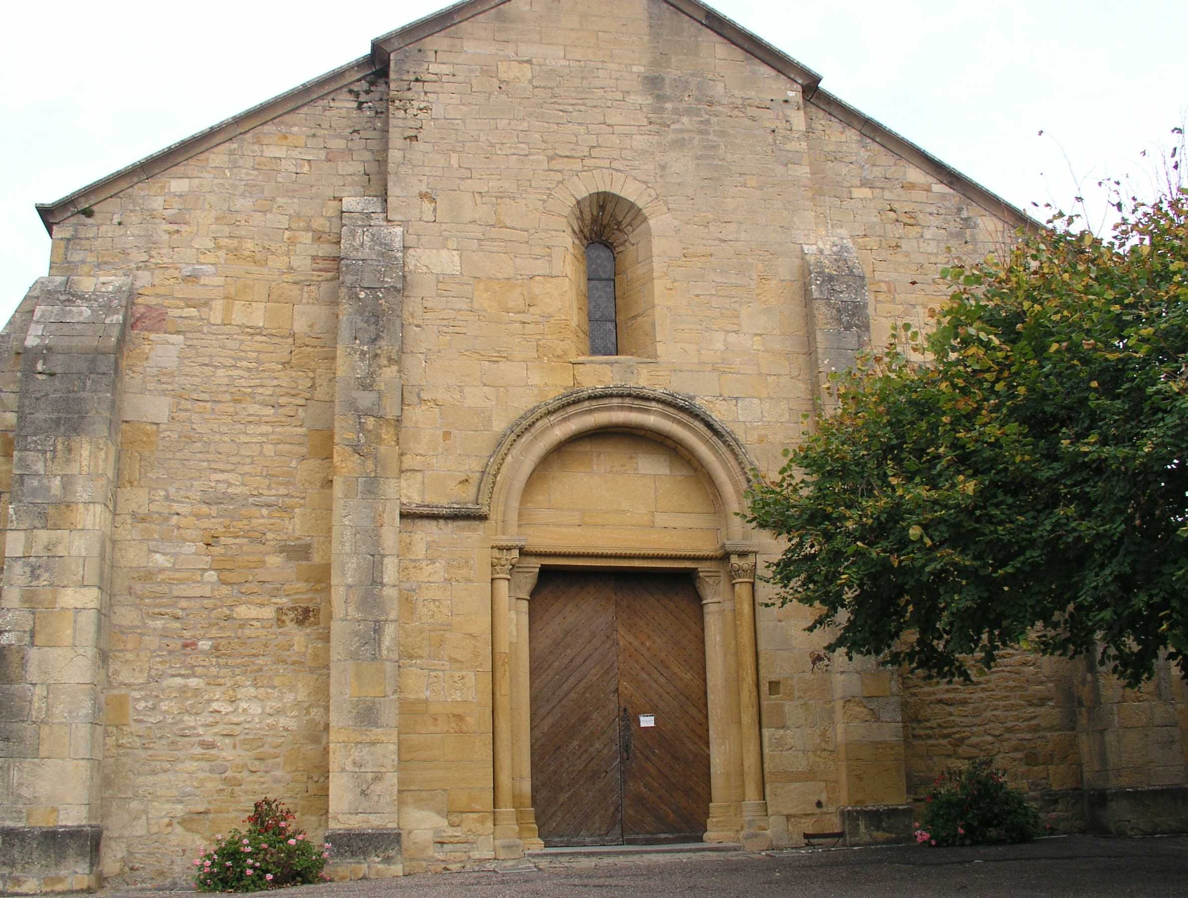Église d'Iguerande 2