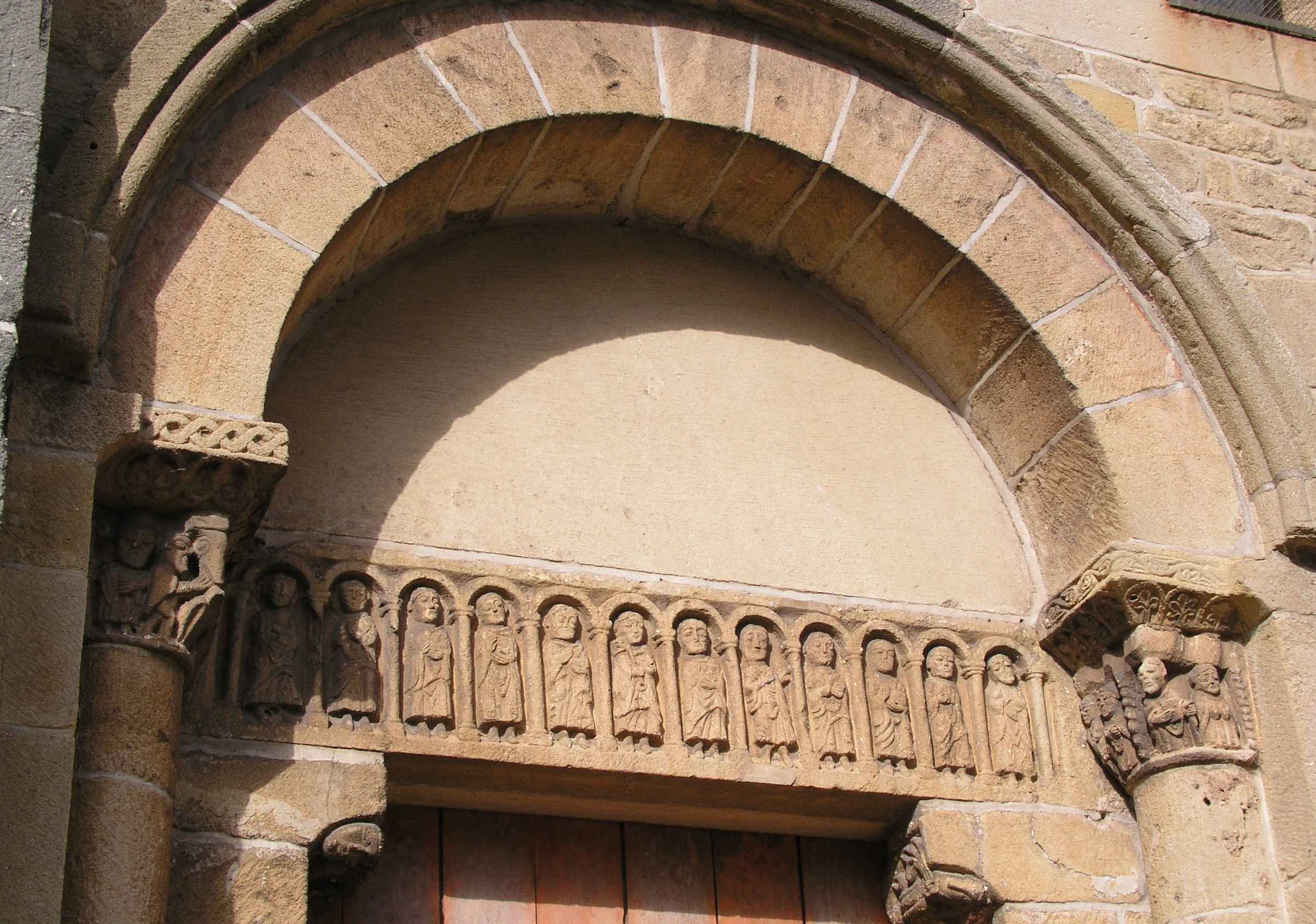Église de Châteauneuf en Brionnais-4
