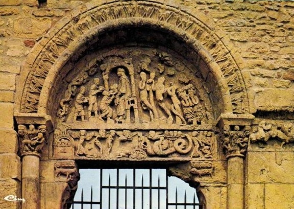 Anzy-le-Duc 039