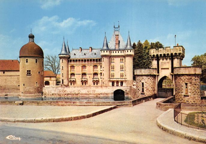 chateau-La-Clayette_021.jpg
